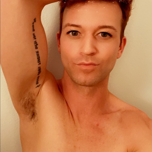 Meet your Posher, Kye - Picture 2 of 8